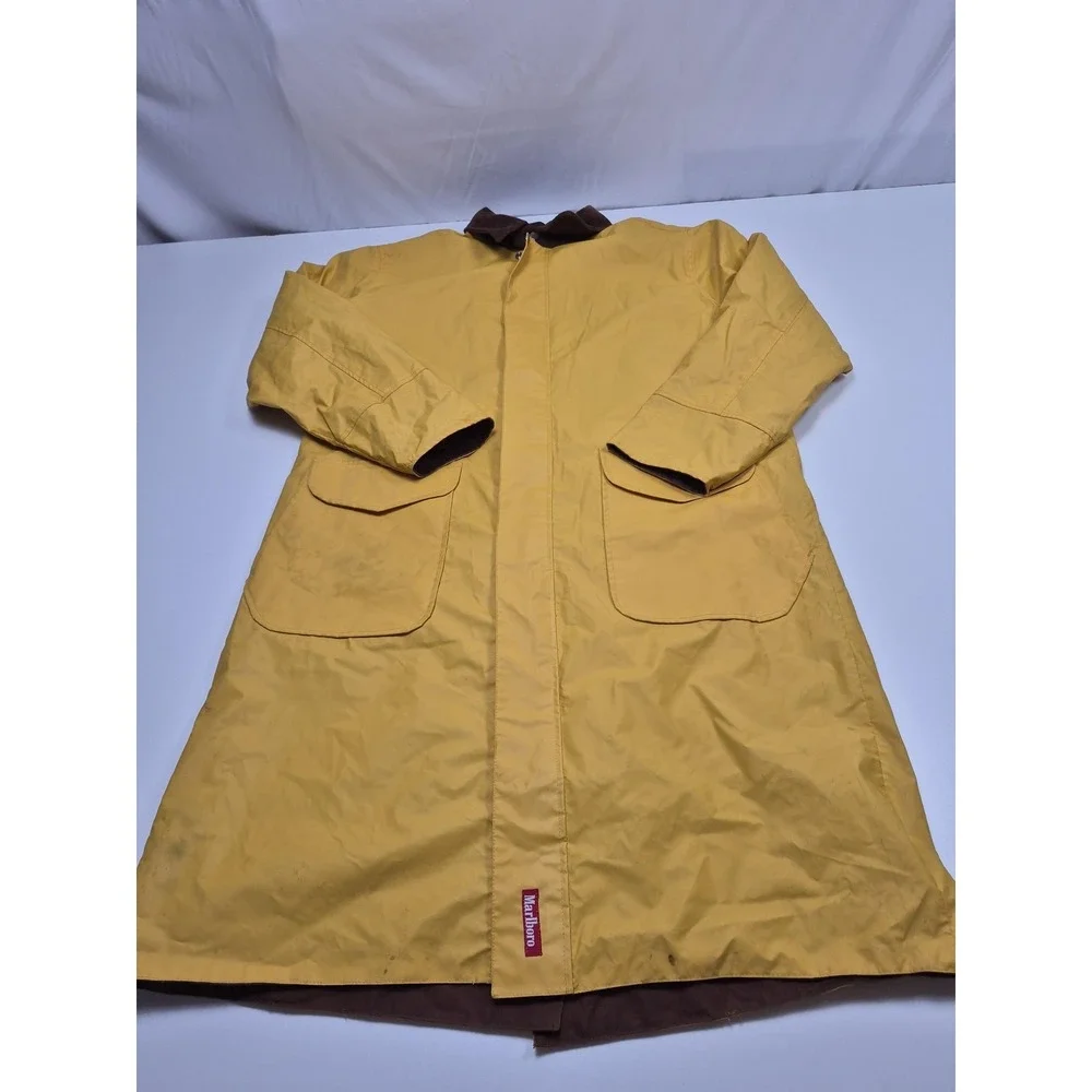 VTG Marlboro Unlimited Gear Men's Reversible Yellow Rain Jacket Men's Small